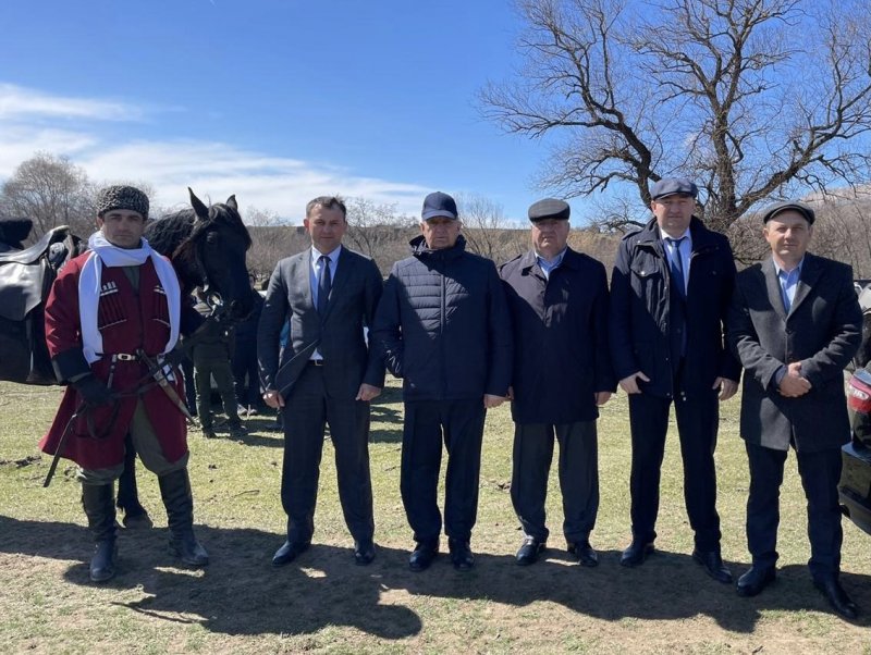 КЧР. В Карачаево-Черкесии стартовал конный переход, который продлится до 10 апреля
