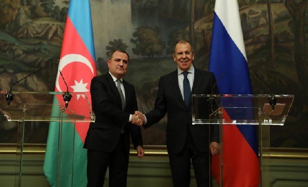 Лавров и Байрамов обсудили ход реализации договоренностей по Карабаху