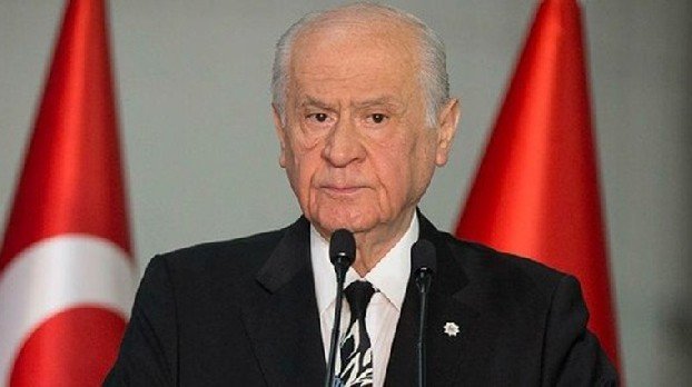 Лидер турецких националистов призывал закрыть Конституционный суд
