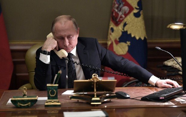 Путин поговорил по телефону с Асадом