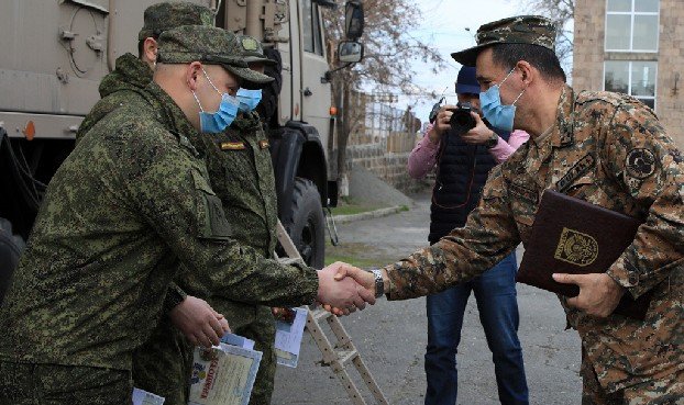 Специалисты войск РХБО МО РФ награждены медалями МО Армении