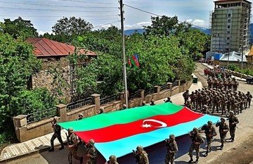 АЗЕРБАЙДЖАН. Военнослужащие ВС Азербайджана отметили День республики в Шуше
