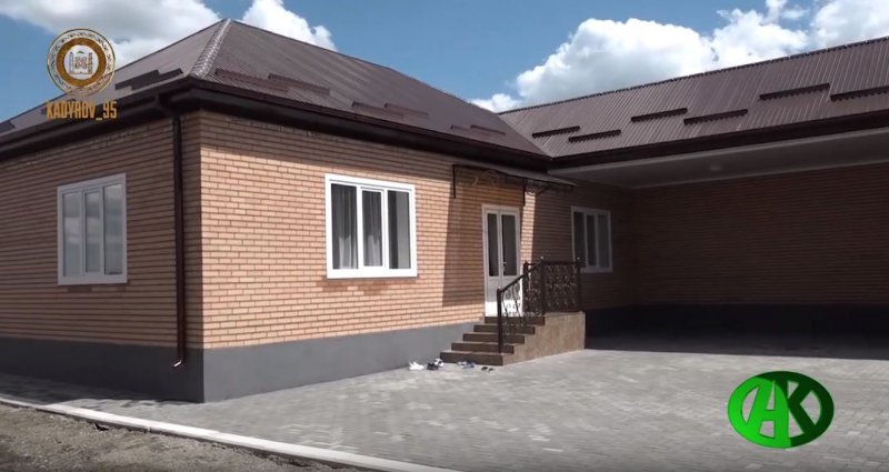 ЧЕЧНЯ. Фонд Кадырова обеспечил 8 семей станицы Шелковской новым жильем