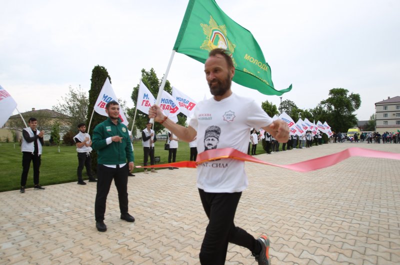 ЧЕЧНЯ. Пробег марафонца из Москвы в Грозный завершился