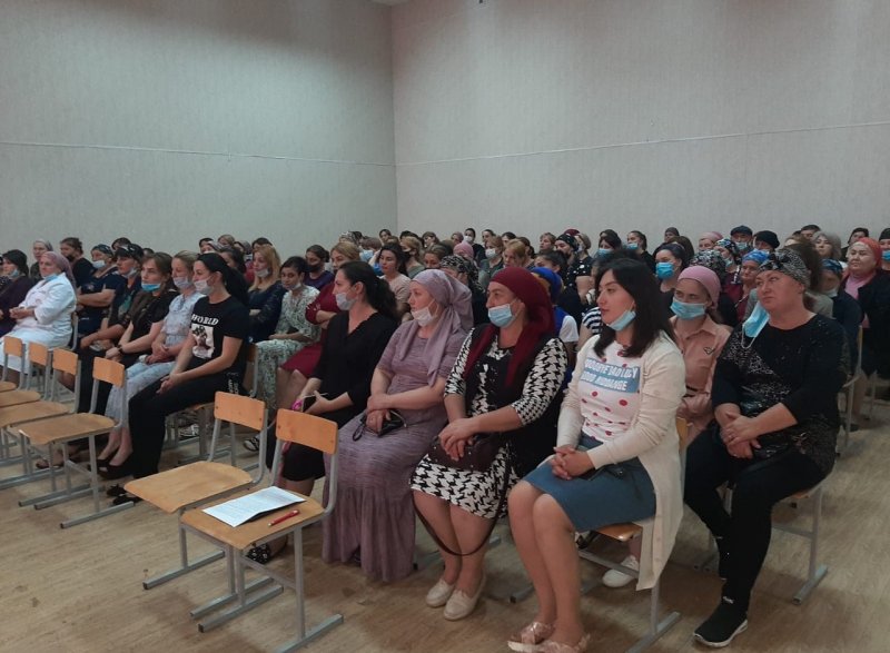 КБР. О сущности экстремизма и терроризма рассказали в школах Зольского района