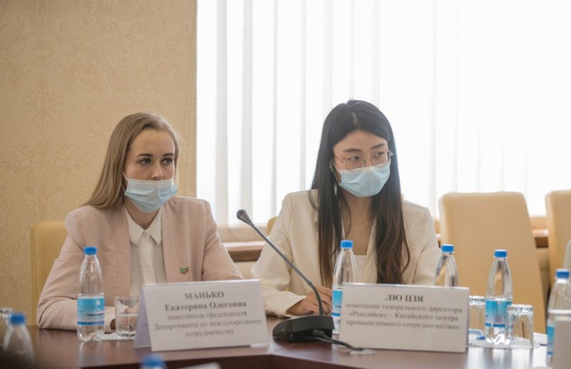 КРЫМ. Михаил Афанасьев: В Крыму уделяется особое внимание развитию сотрудничества с молодежными организациями