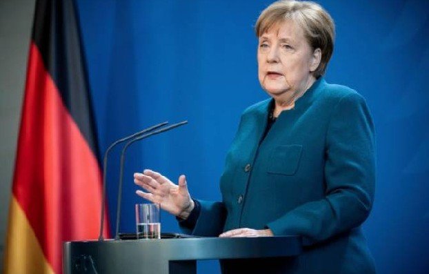 Меркель призвала уважать память миллионов людей, погибших при нацистах