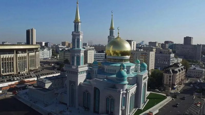 Праздничные молитвы на Ид-аль-Фитр в мечетях Москвы пройдут без прихожан