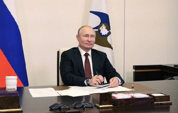 Путин призвал создать в ЕАЭС банк климатических данных