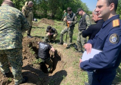 С. ОСЕТИЯ. Следователями СК России по факту обнаружения захоронения мирного жителя, предположительно, погибшего от рук нацистов в годы Великой Отечественной войны проводится проверка