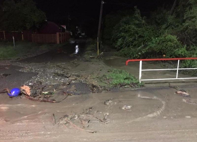 АДЫГЕЯ. В Адыгее из-за сильных дождей подтоплено 19 домов и 25 дворов