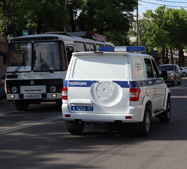 АДЫГЕЯ. В Адыгее в выходные и праздничные дни мошенники обманом похитили у граждан около 700 тысяч рублей