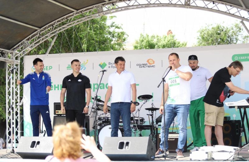 АСТРАХАНЬ. Около 1500 человек приняли участие в забегах Зеленого Марафона Сбера в Астрахани