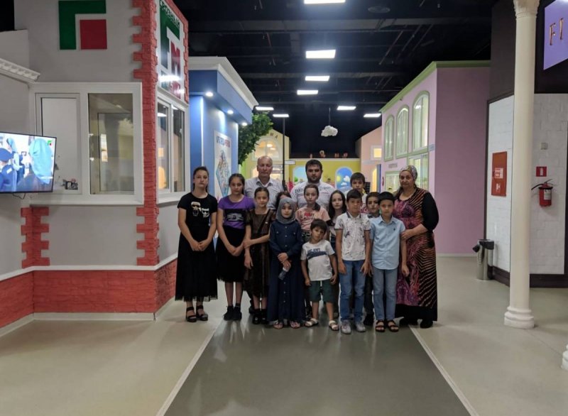 ЧЕЧНЯ. Дети из малоимущих семей посетили развлекательный центр в Грозном