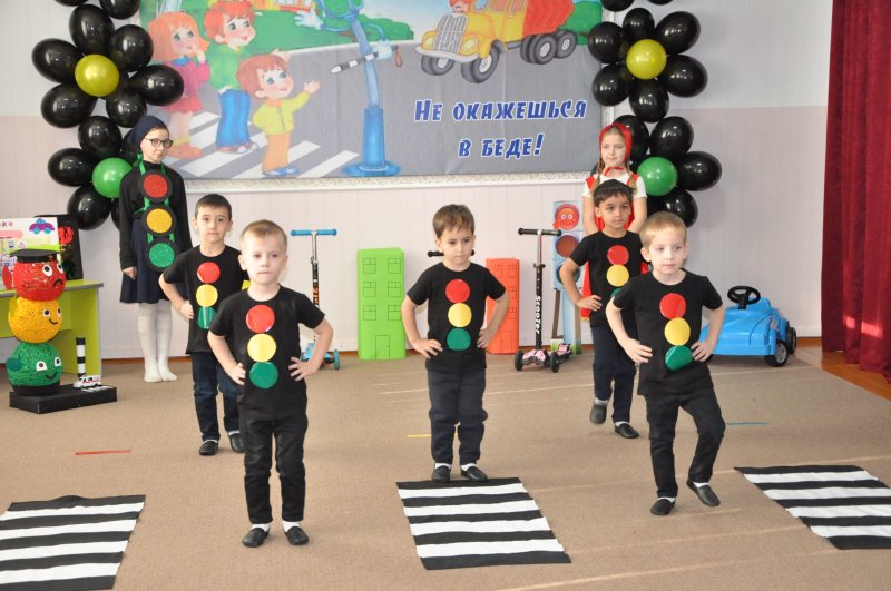 ЧЕЧНЯ. Для дошкольников ЧР провели акцию «Безопасные дороги»