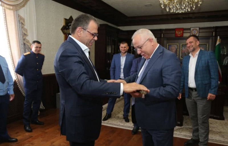 ЧЕЧНЯ. Новый председатель Гудермесского городского суда представлен активу района