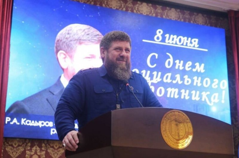 ЧЕЧНЯ. Рамзан Кадыров – соцработникам: «Самое главное — вы выполняете свой профессиональный долг очень качественно и с большой любовью»