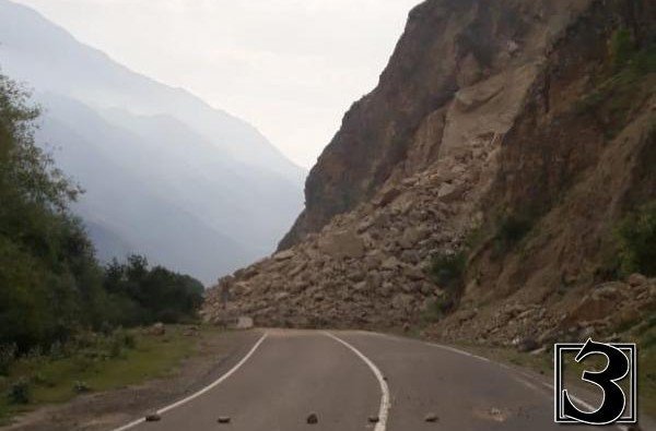 ДАГЕСТАН. Два района в Дагестане заблокированы из-за обвала скалы