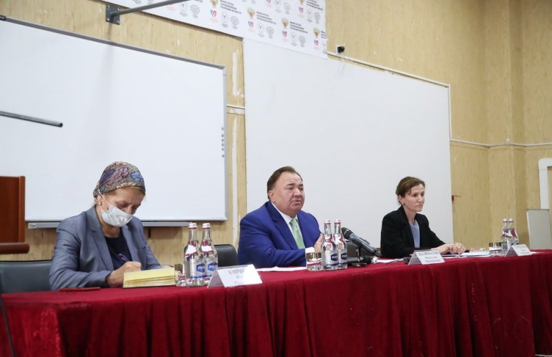 ИНГУШЕТИЯ. Махмуд-Али Калиматов обсудил проблемы здравоохранения с главврачами медучреждений республики