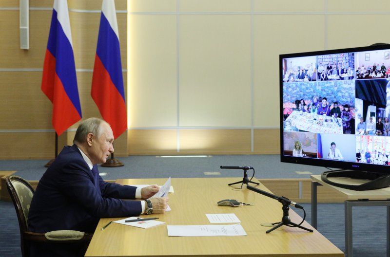 ИНГУШЕТИЯ. Путин пообещал поддержать юношу из многодетной семьи в Ингушетии, желающего стать правоохранителем