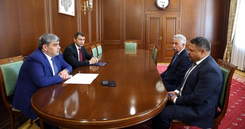 КБР. Глава КБР Казбек Коков провел рабочую встречу с представителями Федерального казначейства