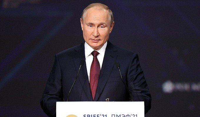 КБР. Путин выступил на пленарном заседании Петербургского международного экономического форума