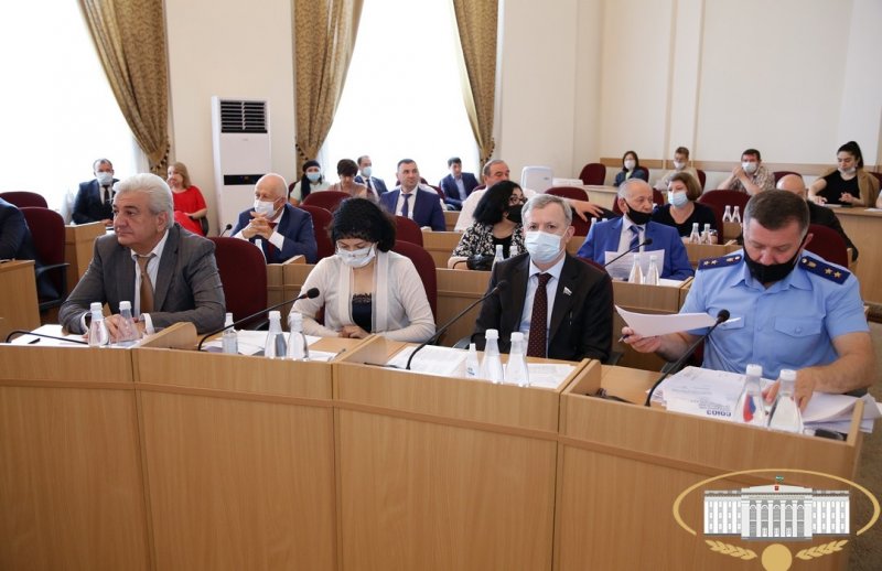 КБР. Законодательный орган закрыл весеннюю сессию