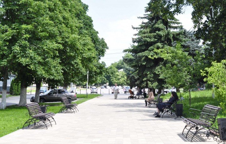 КЧР. Пешеходная зона по улице Комсомольская в Черкесске обустроена по просьбе горожан