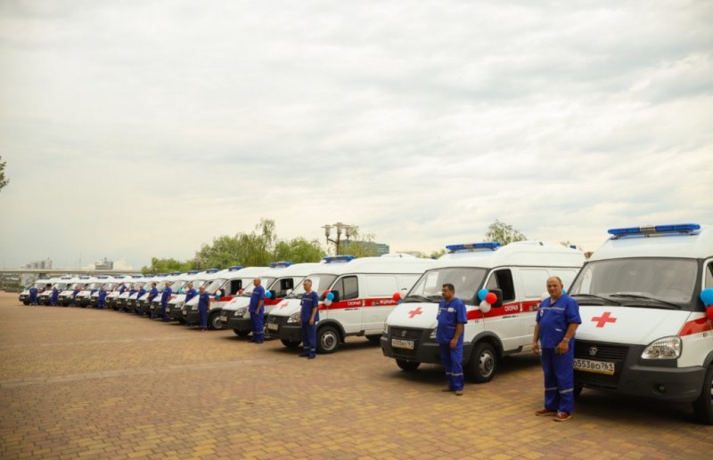 РОСТОВ. 9 подстанций «скорой помощи» получили 16 новых автомобилей