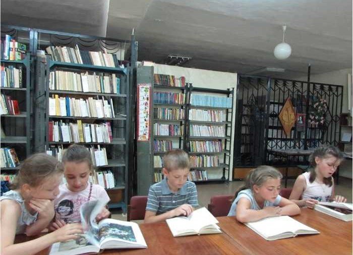 РОСТОВ. День защиты детей с библиотеками города