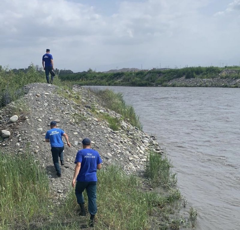 С. ОСЕТИЯ. Спасатели приостановили поиски мужчины на реке Терек