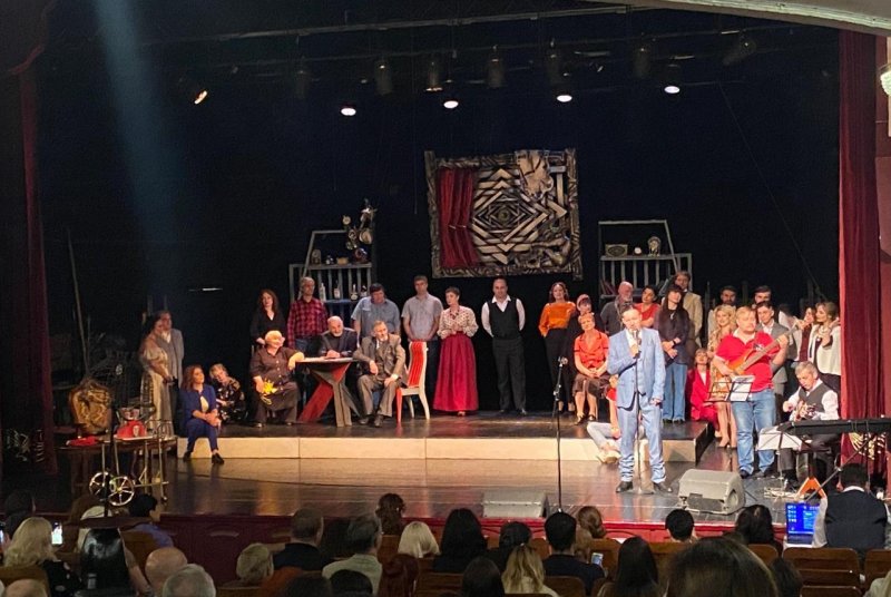 С. ОСЕТИЯ. Валерий Попов удостоен Почетной грамоты министерства культуры Северной Осетии