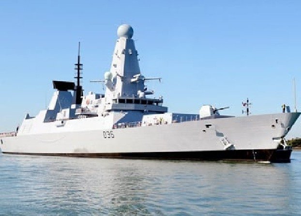 Стали известны новые подробности прохода британского эсминца у Крыма