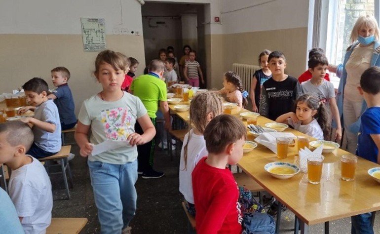 СТАВРОПОЛЬЕ. В Предгорном округе на Ставрополье проверили качество питания в пришкольных лагерях