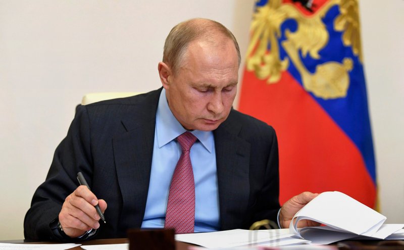 Путин подписал закон «о приземлении» IT-гигантов в России