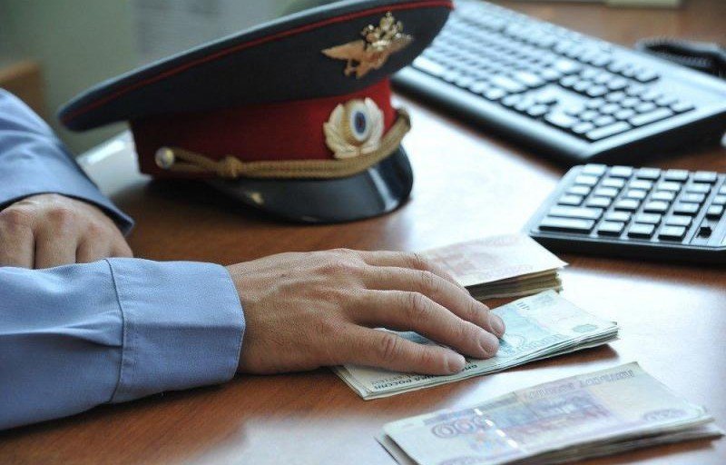 АДЫГЕЯ. Заместителя начальника управления ГИБДД МВД по Адыгее обвиняют в получении взятки