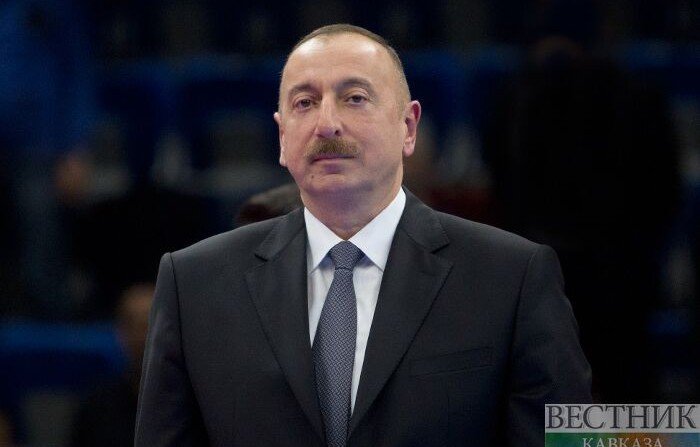 АЗЕРБАЙДЖАН. Ильхам Алиев в Facebook поздравил азербайджанский народ с Гурбан байрамы