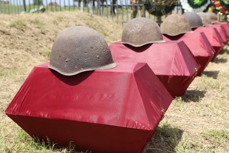 ЧЕЧНЯ. В ЧР захоронили в братской могиле останки 22 солдат