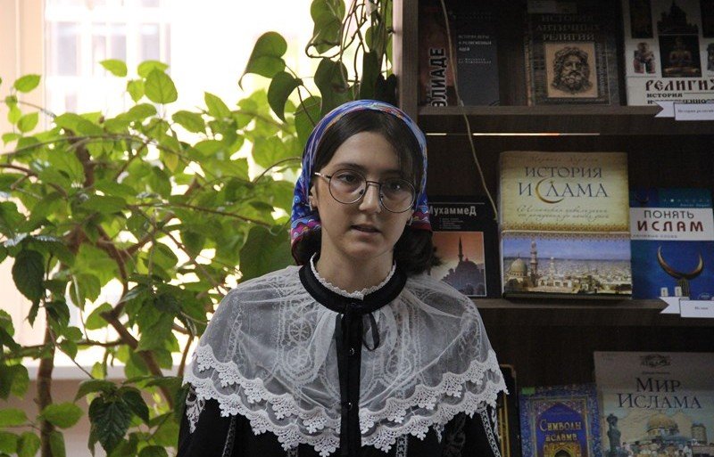 ЧЕЧНЯ. В Национальной библиотеке Чеченской Республики прошла беседа «Религии разные – сущность одна»