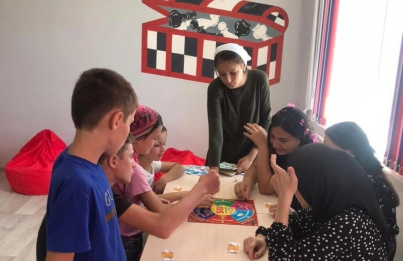 ЧЕЧНЯ. В Урус-Мартановском районе детей обучают основам графического дизайна