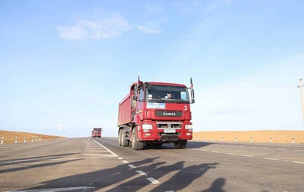 КАЛМЫКИЯ. Ограничение движения на региональных трассах в связи с жарой!