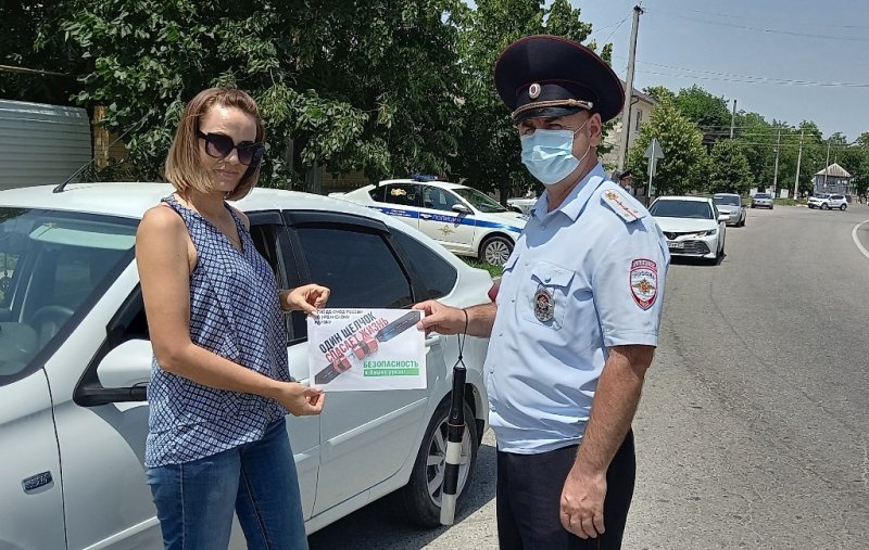 КБР. В Кабардино-Балкарии продолжается цикл профилактических мероприятий «Автокресло-детям»