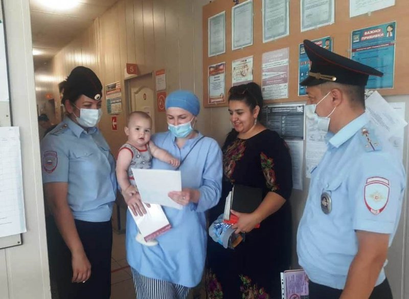 КБР. В сельских детских поликлиниках Кабардино-Балкарии выдают рецепты безопасной перевозки детей-пассажиров