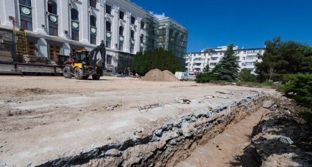 КРЫМ. Благоустройство площадей в Симферополе завершат в срок – власти