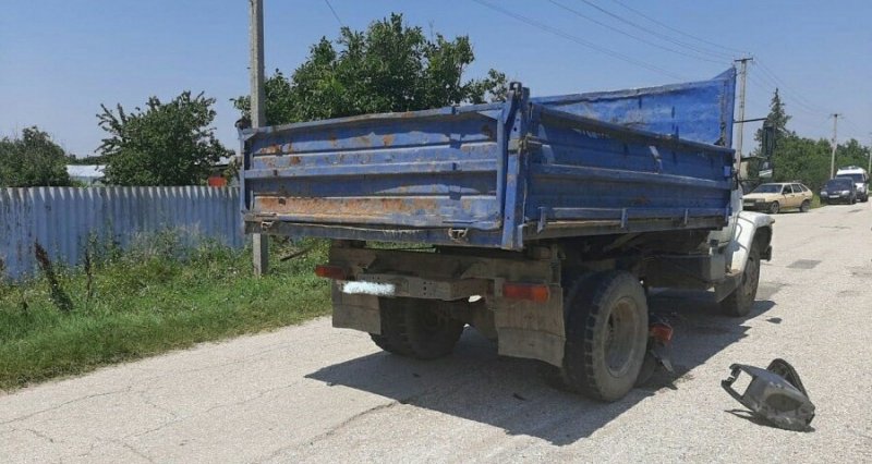 КРЫМ. Несовершеннолетний водитель мопеда погиб под колесами грузовика в Крыму