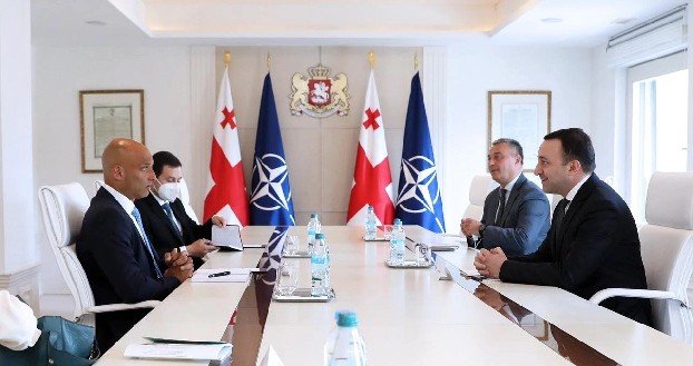 НАТО высоко оценивает посредническую роль, взятую на себя Грузией в отношениях между Ереваном и Баку