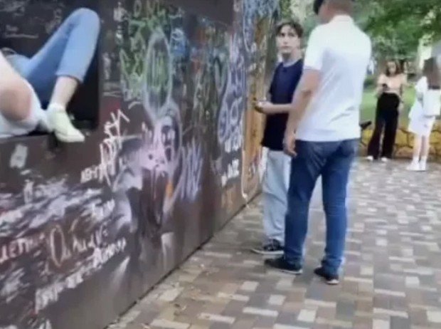 СТАВРОПОЛЬЕ. В Ставрополе застукали вандала в парке
