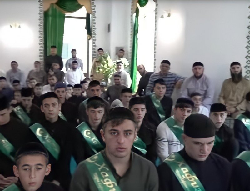 ЧЕЧНЯ. 80 детей республики стали хафизами