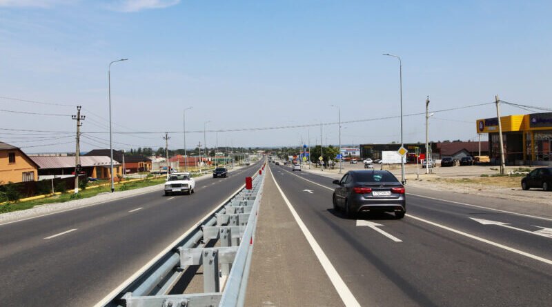 ЧЕЧНЯ.  Участок автодороги Гудермес – Кади-юрт, реконструированный в рамках дорожного нацпроекта, готовится к открытию