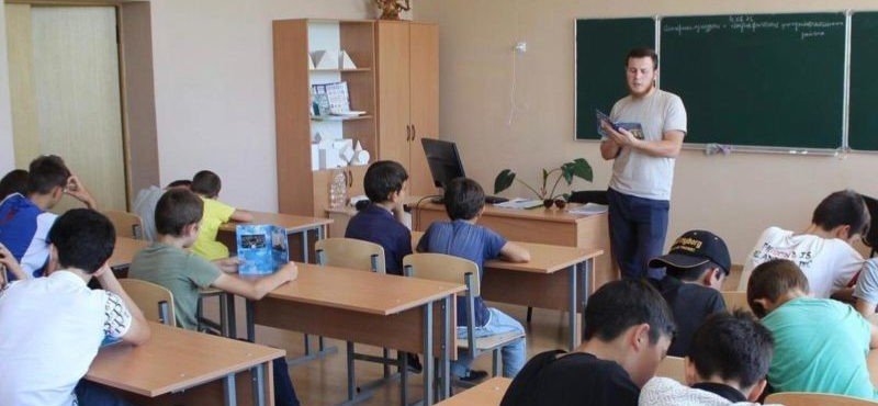ЧЕЧНЯ. В районном центре юных туристов и экологов запущена летняя школа краеведения
